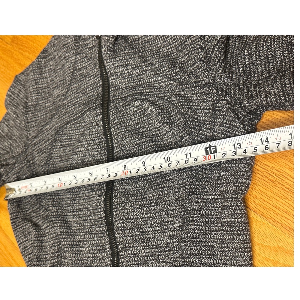 Lululemon Forme Jacket - Picture 6 of 9